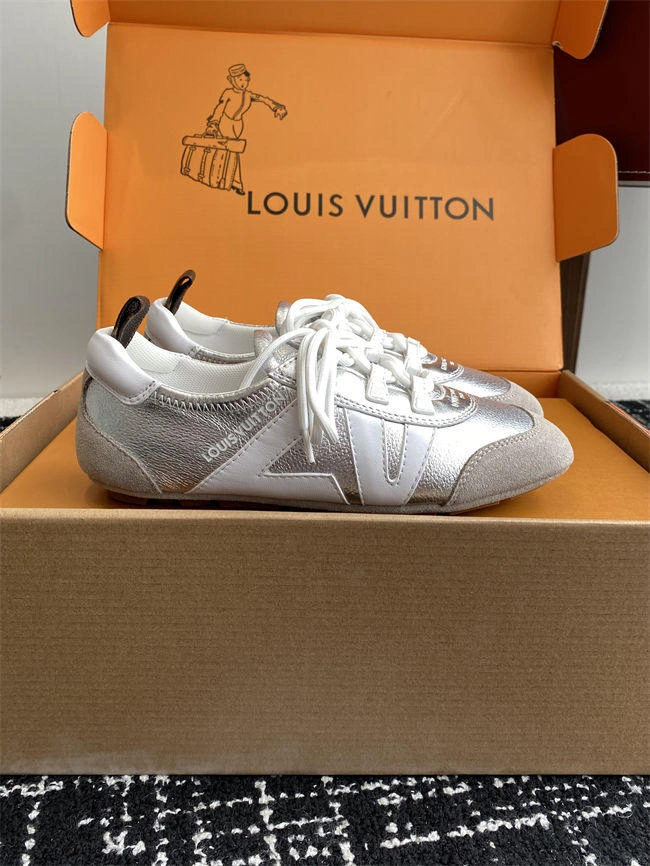 Louis Vuitton WellDesigned 1666