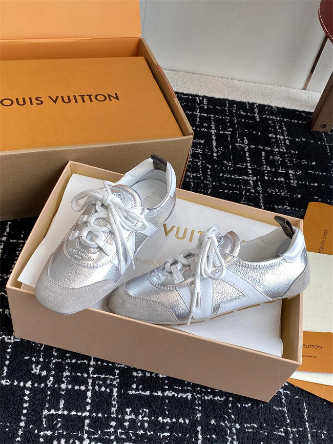 Louis Vuitton WellDesigned 1666