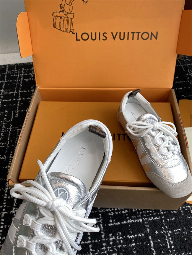 Louis Vuitton WellDesigned 1666