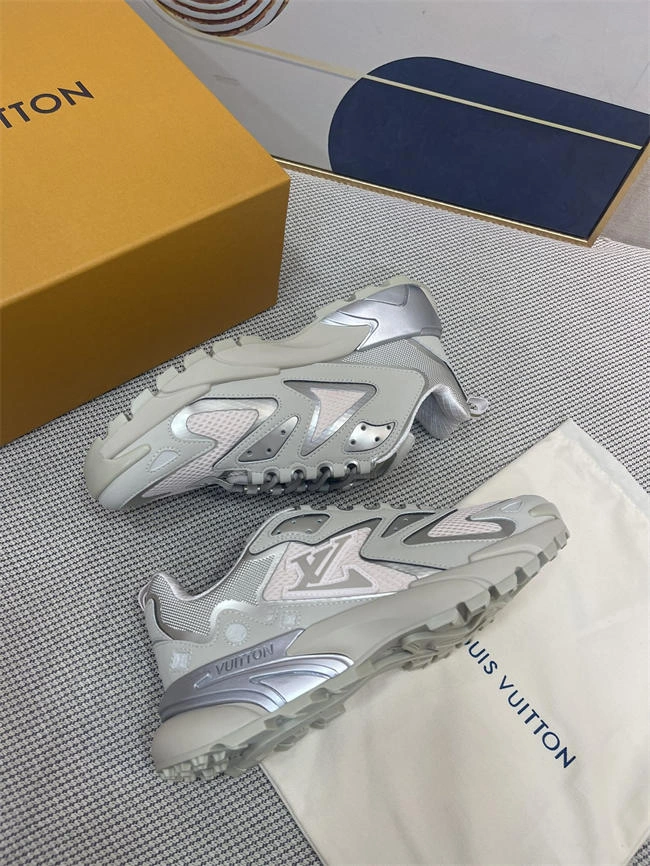 Unisex Lv Runner Sneaker 1988