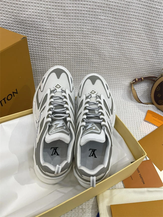 Lv Runner Sneaker ModernLook 1993
