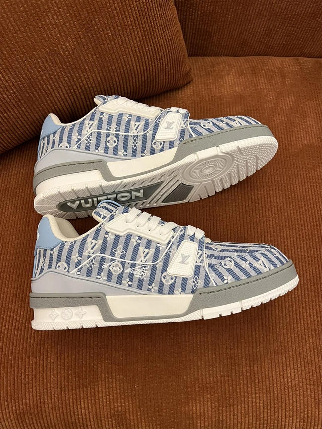 Colorful Lv Trainer Sneaker 2078
