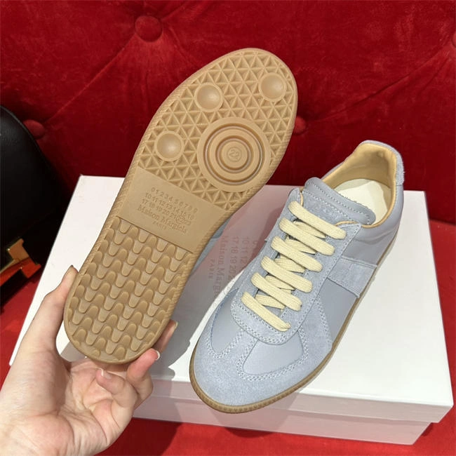 ma*s*n Ma*i*la sneaker dailywear 3006