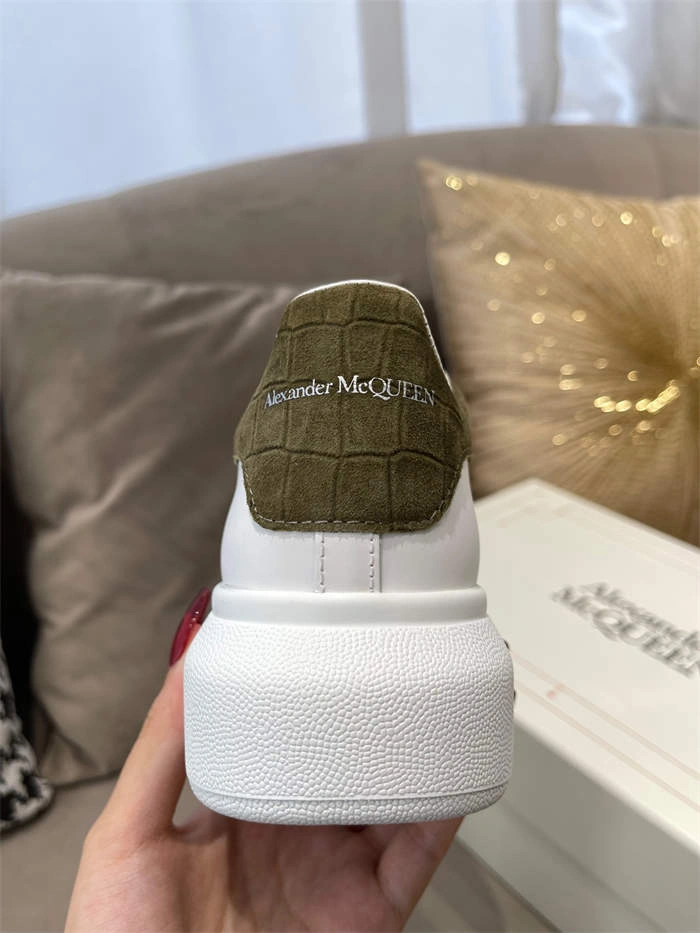 Cozy Mc Queen 2531