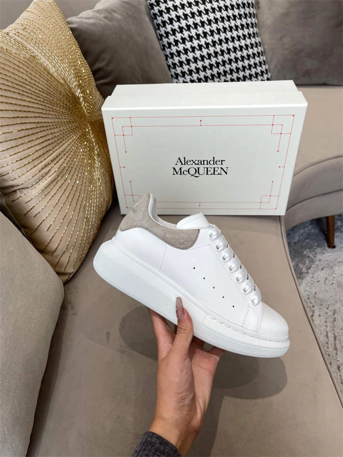 Mc Queen MoistureWicking 2530