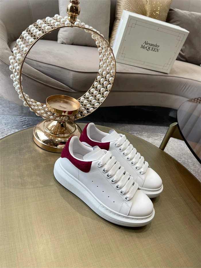 Trendsetting Mc Queen 2540