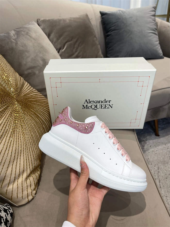 Mc Queen FreshLook 2554