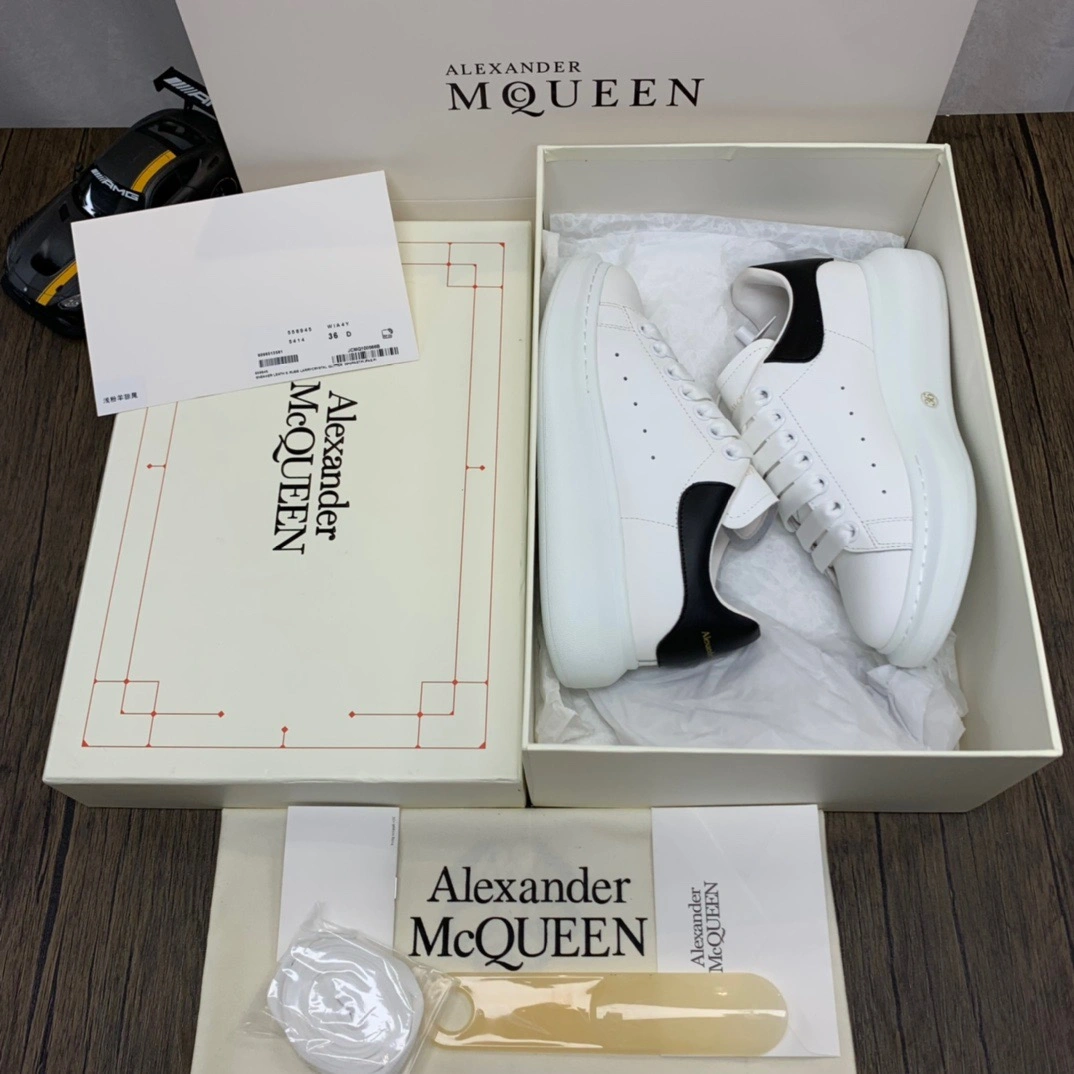 WrinkleFree McQuen Ivory Black 553680WHGP 2493