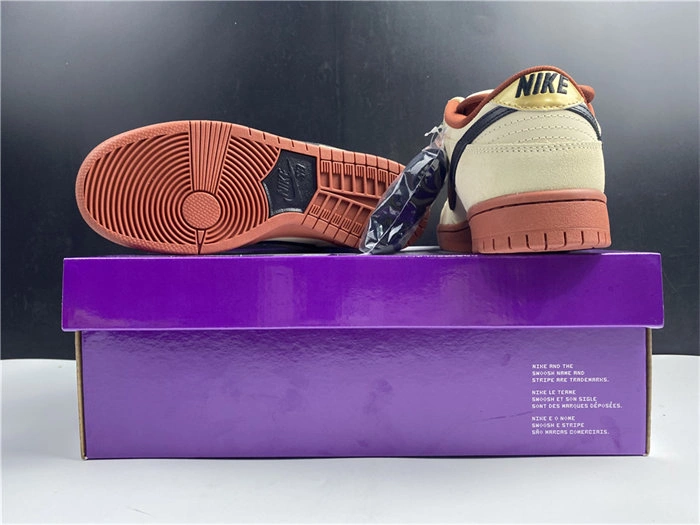 Nike SB Dunk Low Pro Hennessy BQ6817- FlexibleFit 4917