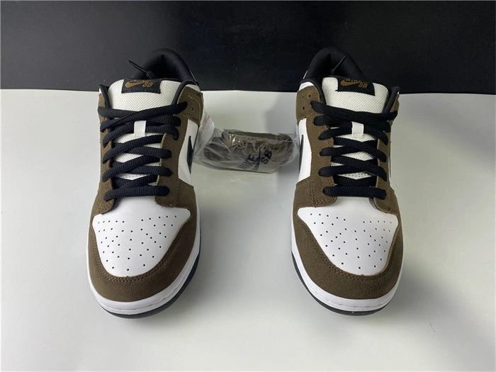 Lightweight Nike SB Dunk Low White Black Trail End Brown 304292- 4938