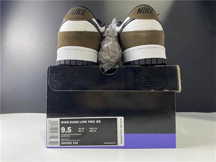 Lightweight Nike SB Dunk Low White Black Trail End Brown 304292- 4938