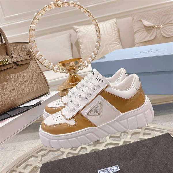 PRADA TopPick 3209