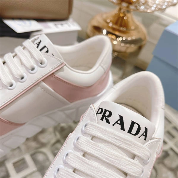 Unique PRADA 3216