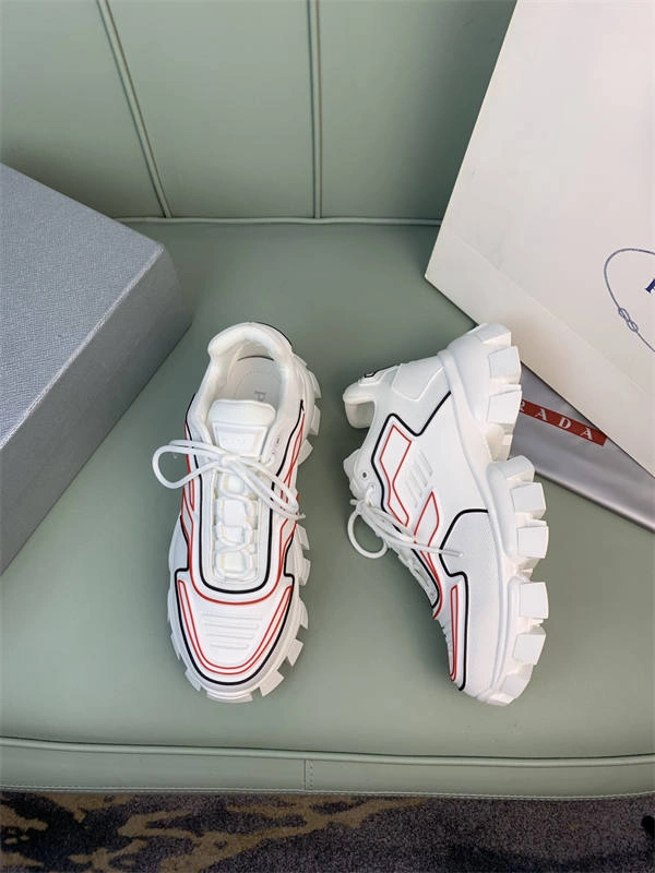 PRADA UrbanStyle 3223