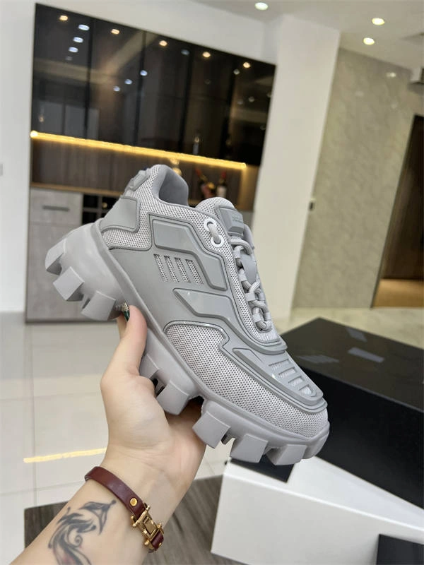 Sporty PRADA 3228