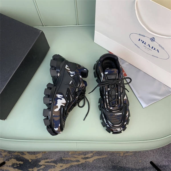 PRADA Bold 3233
