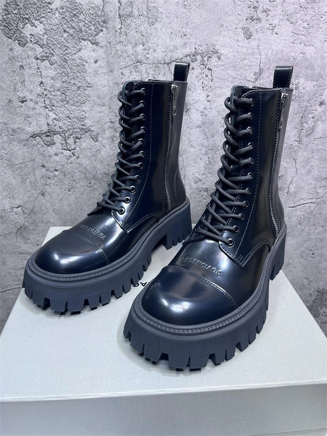 Lightweight blcg boot 4249